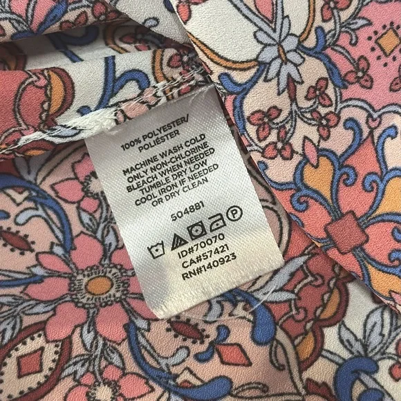 LOFT Large Floral Tile Double Bar Back Flutter Top - Picture 12 of 13